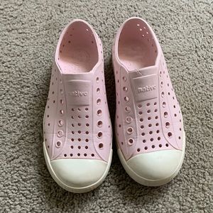 Native Jefferson Sandals